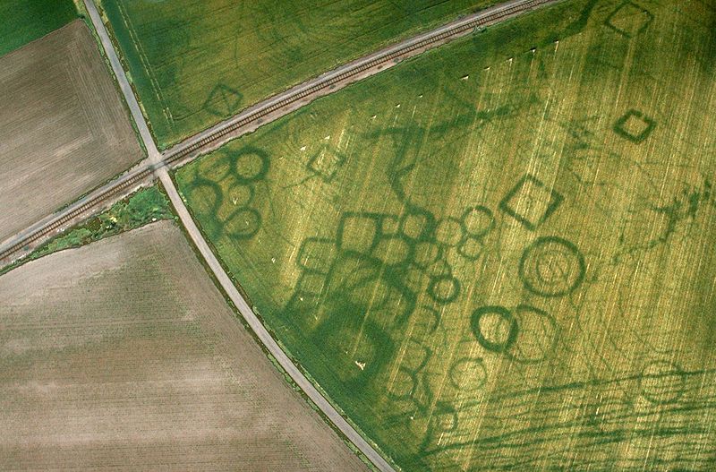 An aerial view of cropmarks at a protohistoric site at Grezac, France. Source: Wikipedia